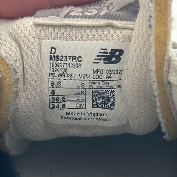 New Balance Black 237 - Picture 6 of 6